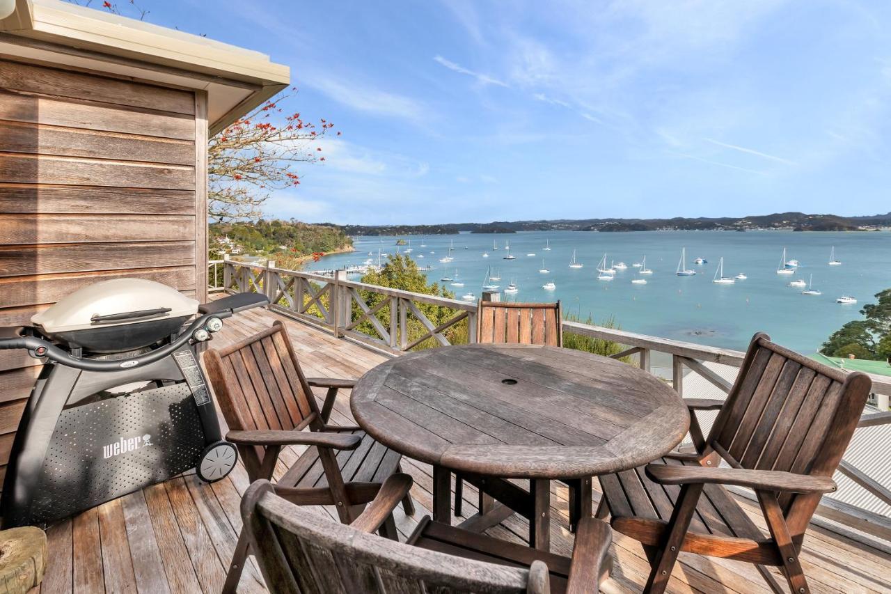 Te Maiki Retreat - Russell Holiday Home Bagian luar foto