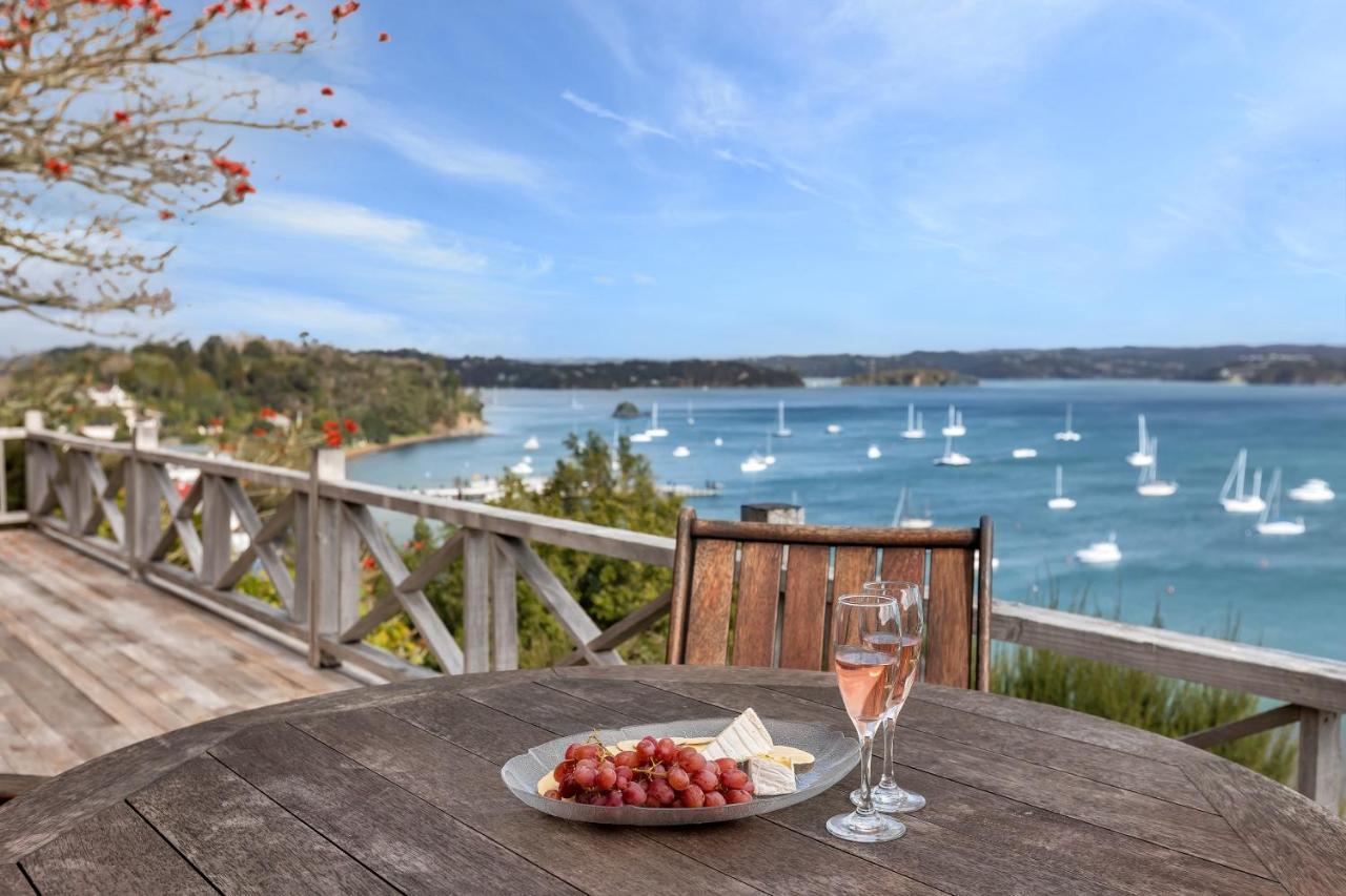 Te Maiki Retreat - Russell Holiday Home Bagian luar foto