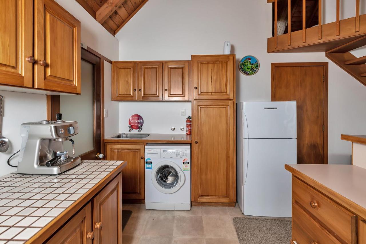 Te Maiki Retreat - Russell Holiday Home Bagian luar foto